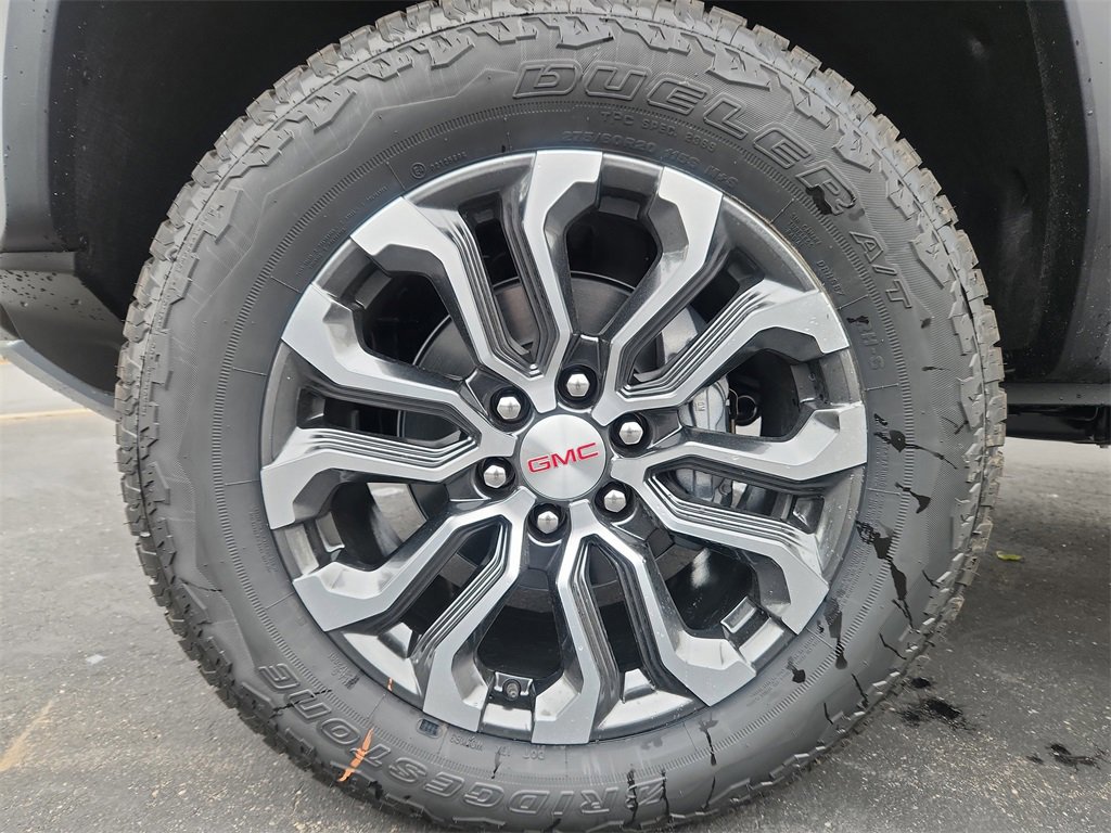 New 2026 GMC Canyon Denali image 7