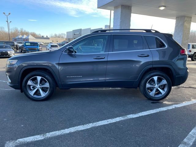 Used 2022 Jeep Cherokee Limited w/ Mopar Interior Package image 9
