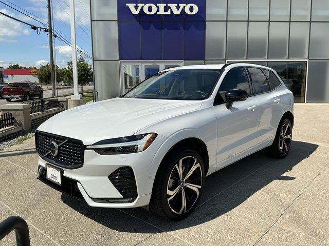 Certified 2024 Volvo XC60 B5 Ultimate w/ Protection Package Premier AWD/4WD image 1
