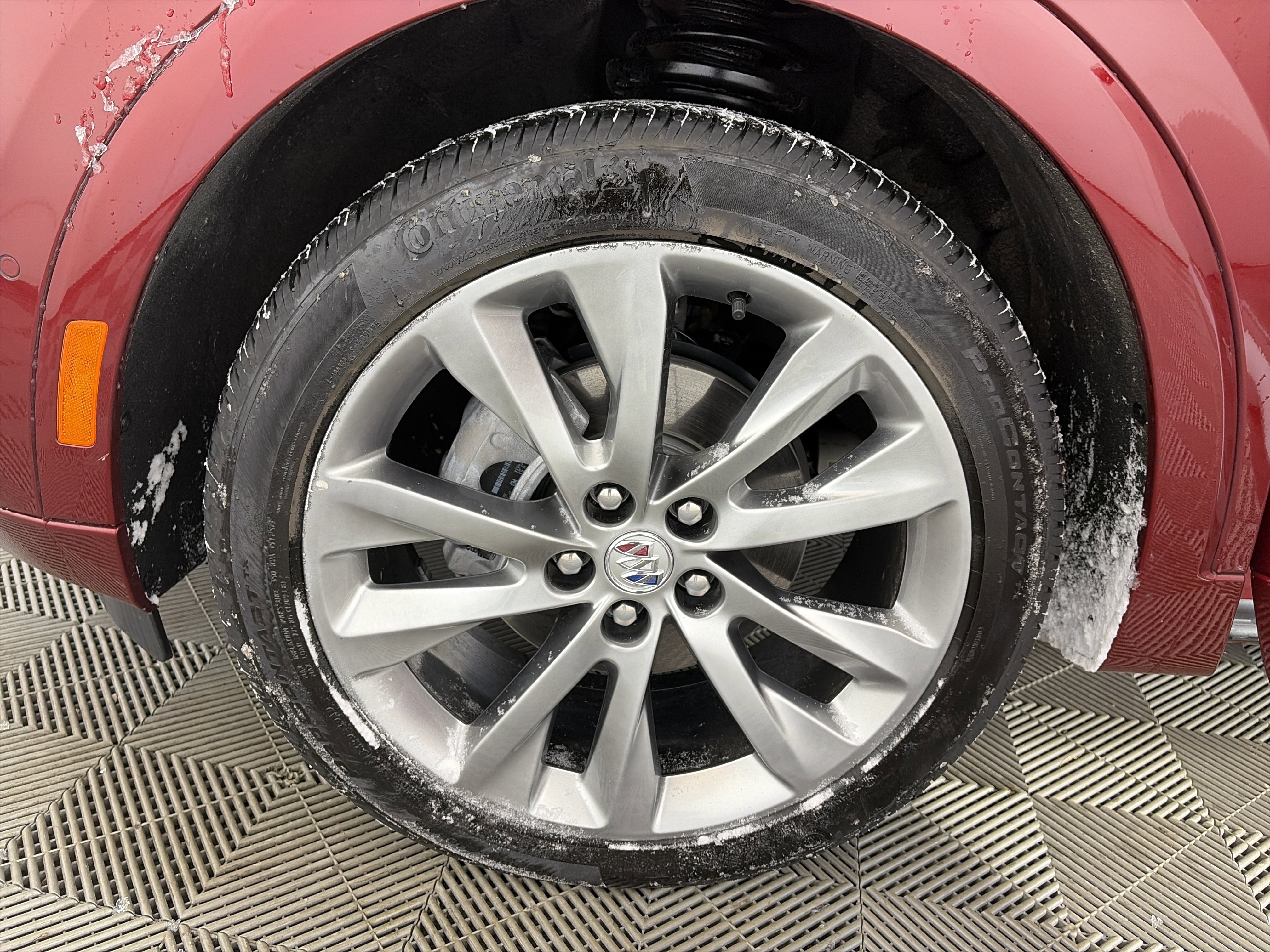 Used 2023 Buick Envision Avenir image 13