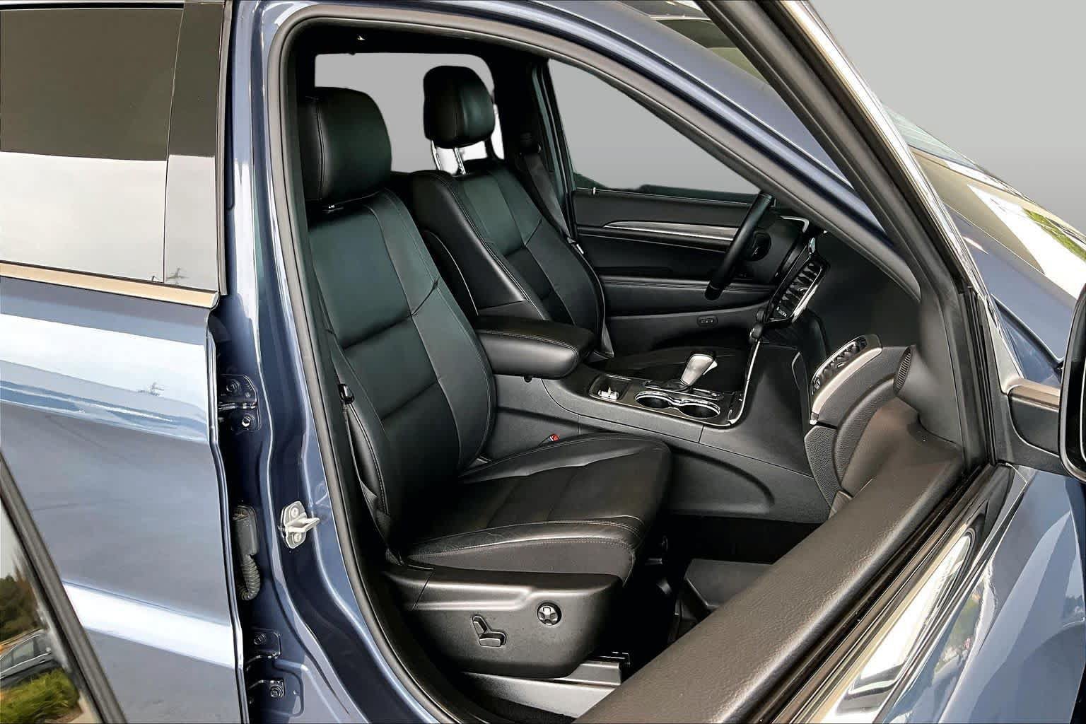Used 2021 Jeep Grand Cherokee Limited RWD image 8