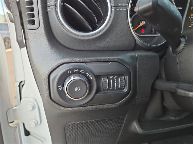 Used 2021 Jeep Wrangler Unlimited Sahara w/ Dual Top Group image 25