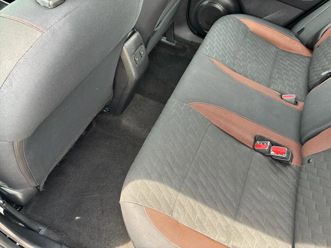 Used 2022 Nissan Kicks SR FWD image 27