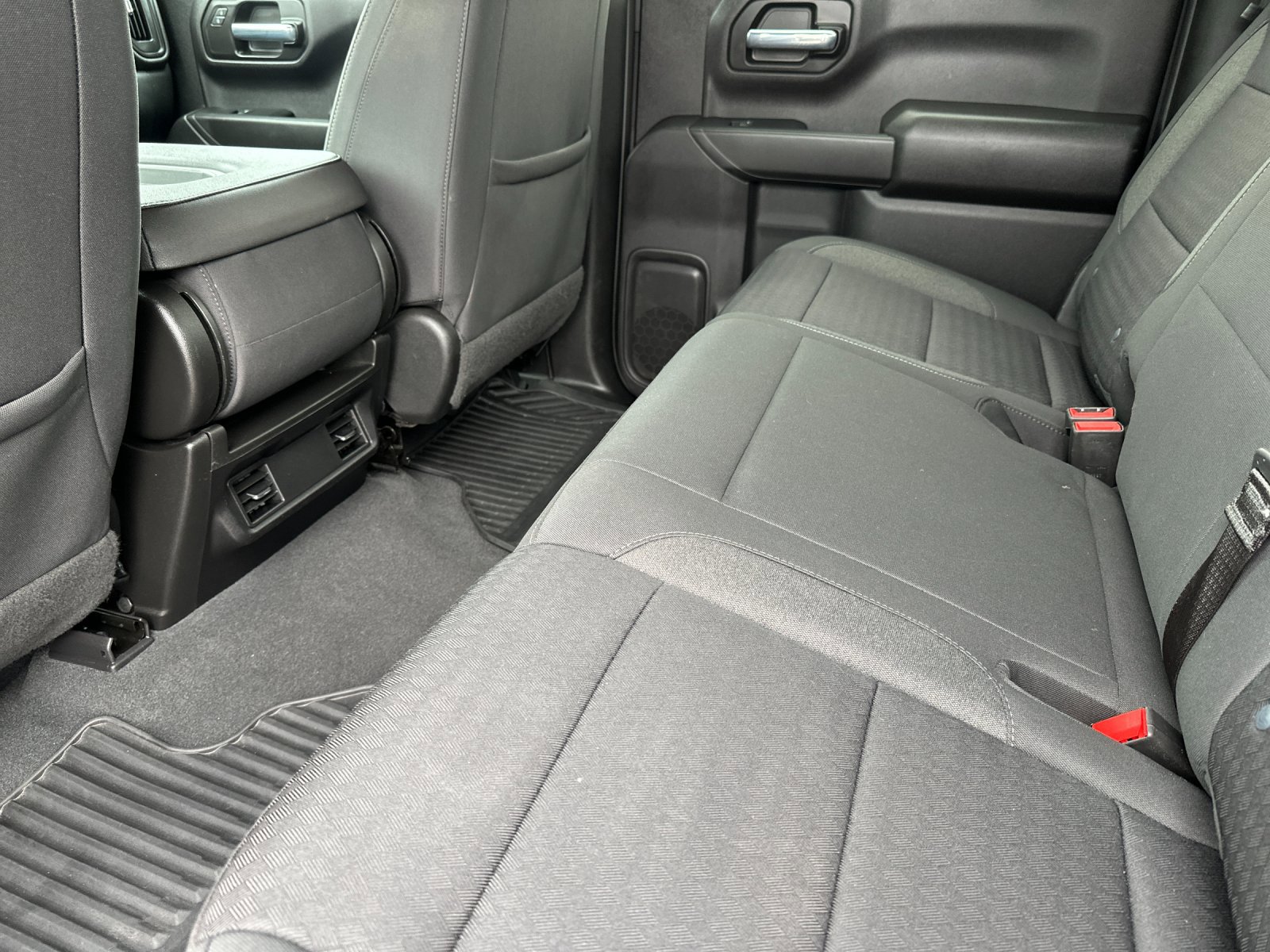 Used 2023 Chevrolet Silverado 1500 Custom image 12