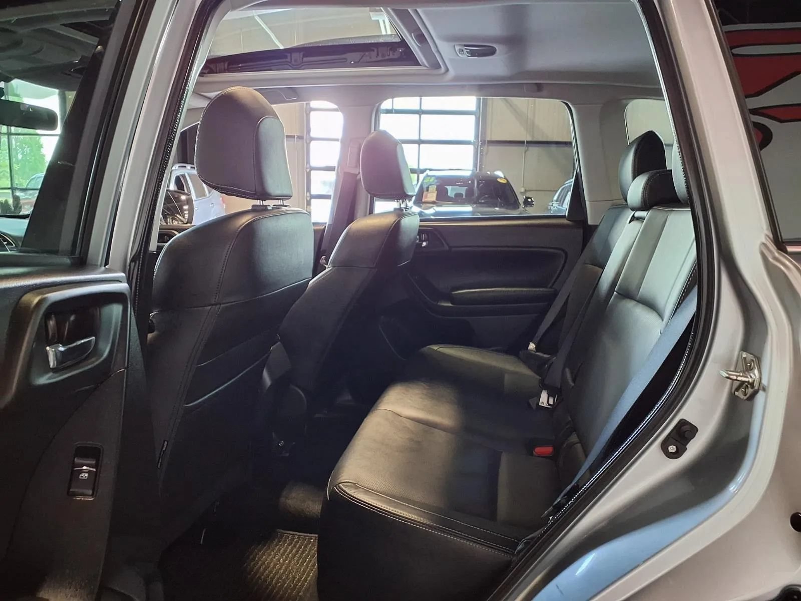 Used 2018 Subaru Forester 2.5i Limited AWD/4WD image 14