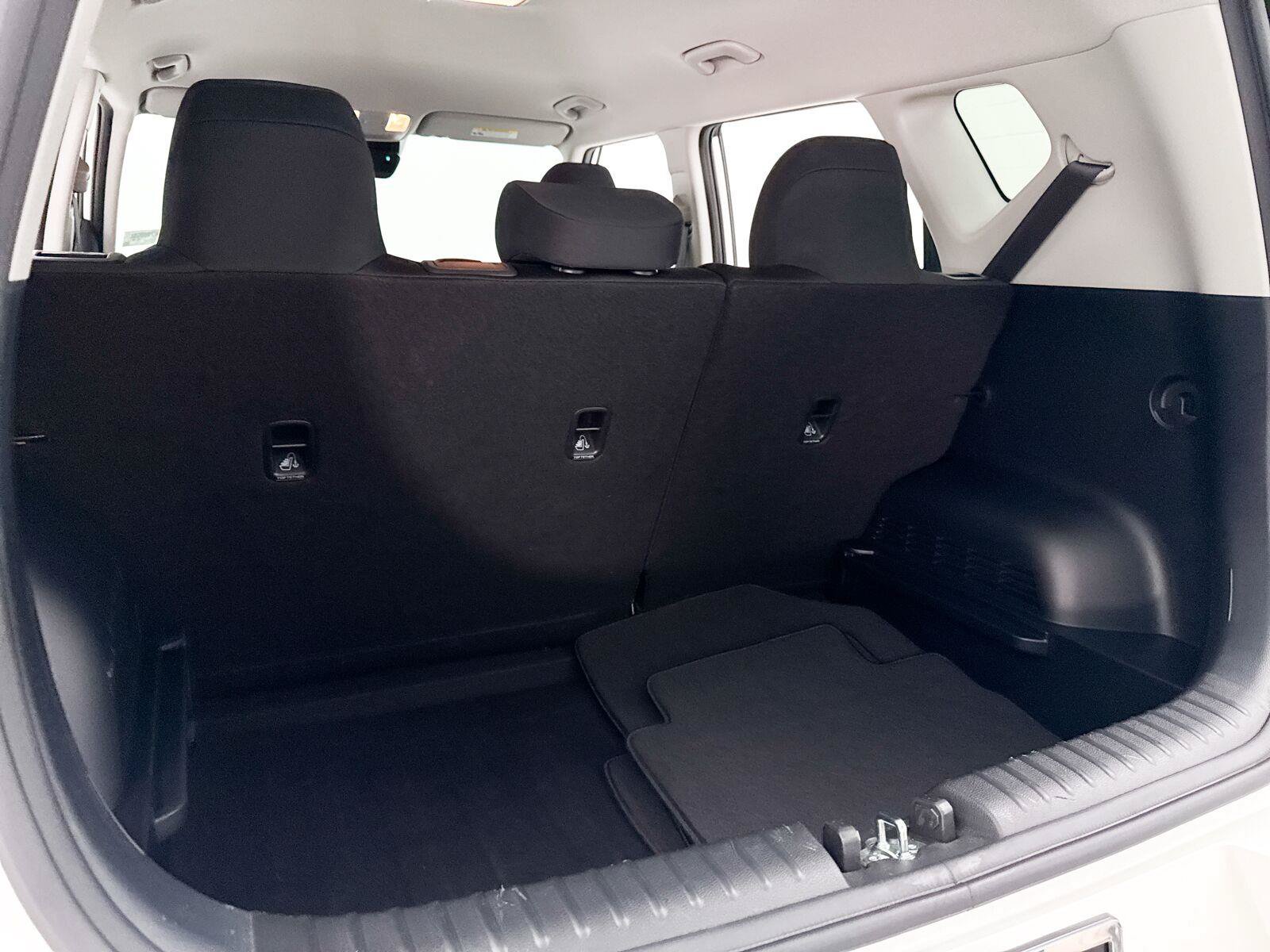 Used 2025 Kia Soul LX w/ LX Technology Package FWD image 30