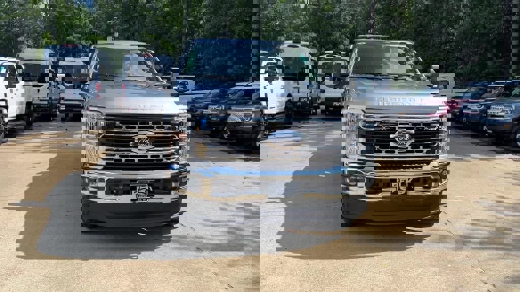 Used 2024 Ford F250 XLT image 9