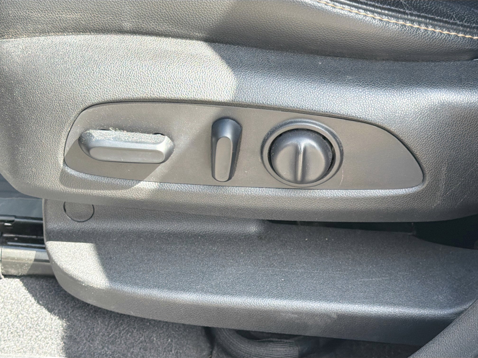 Used 2020 Chevrolet Equinox Premier image 20