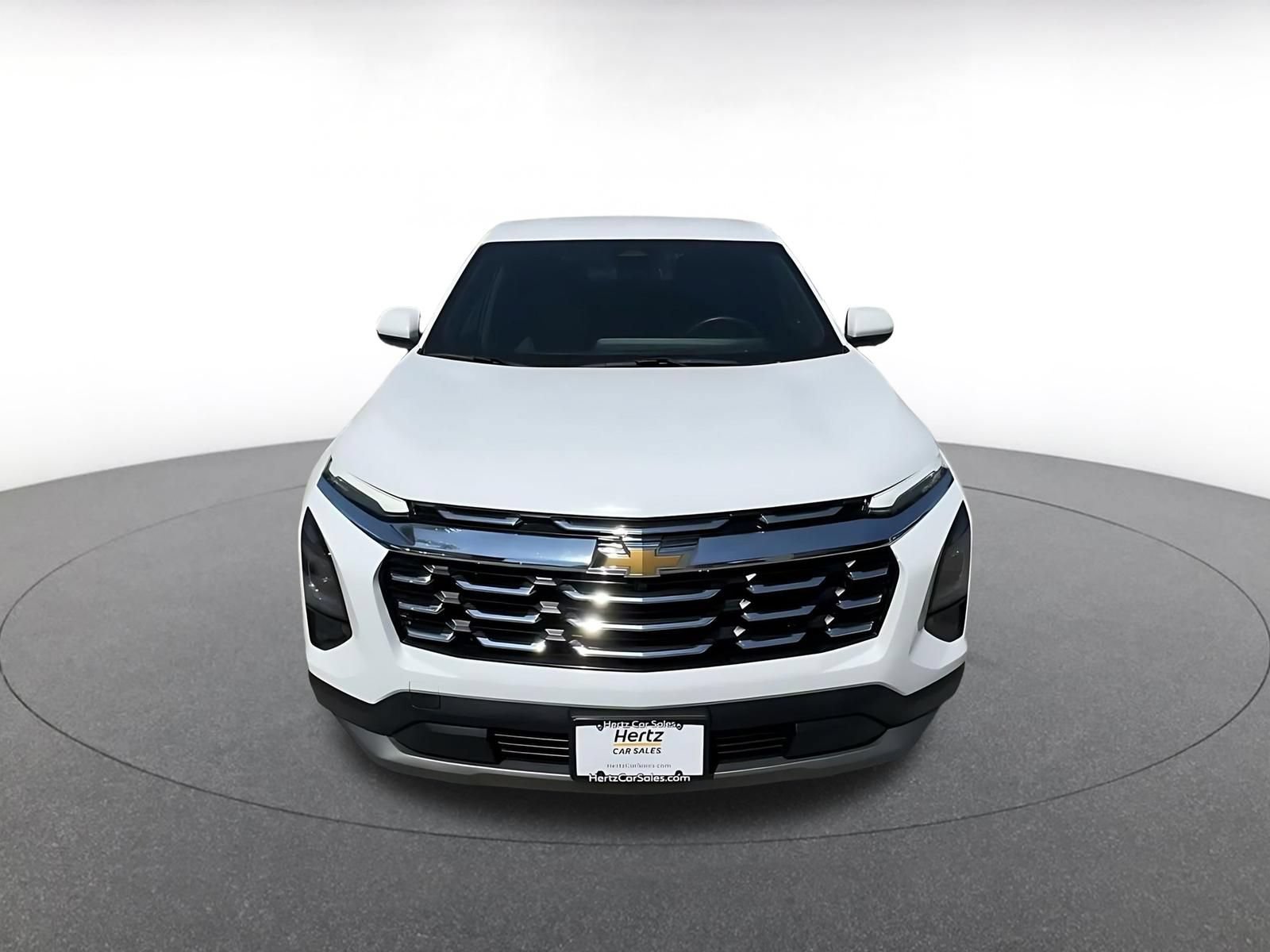 Used 2025 Chevrolet Equinox LT FWD image 4