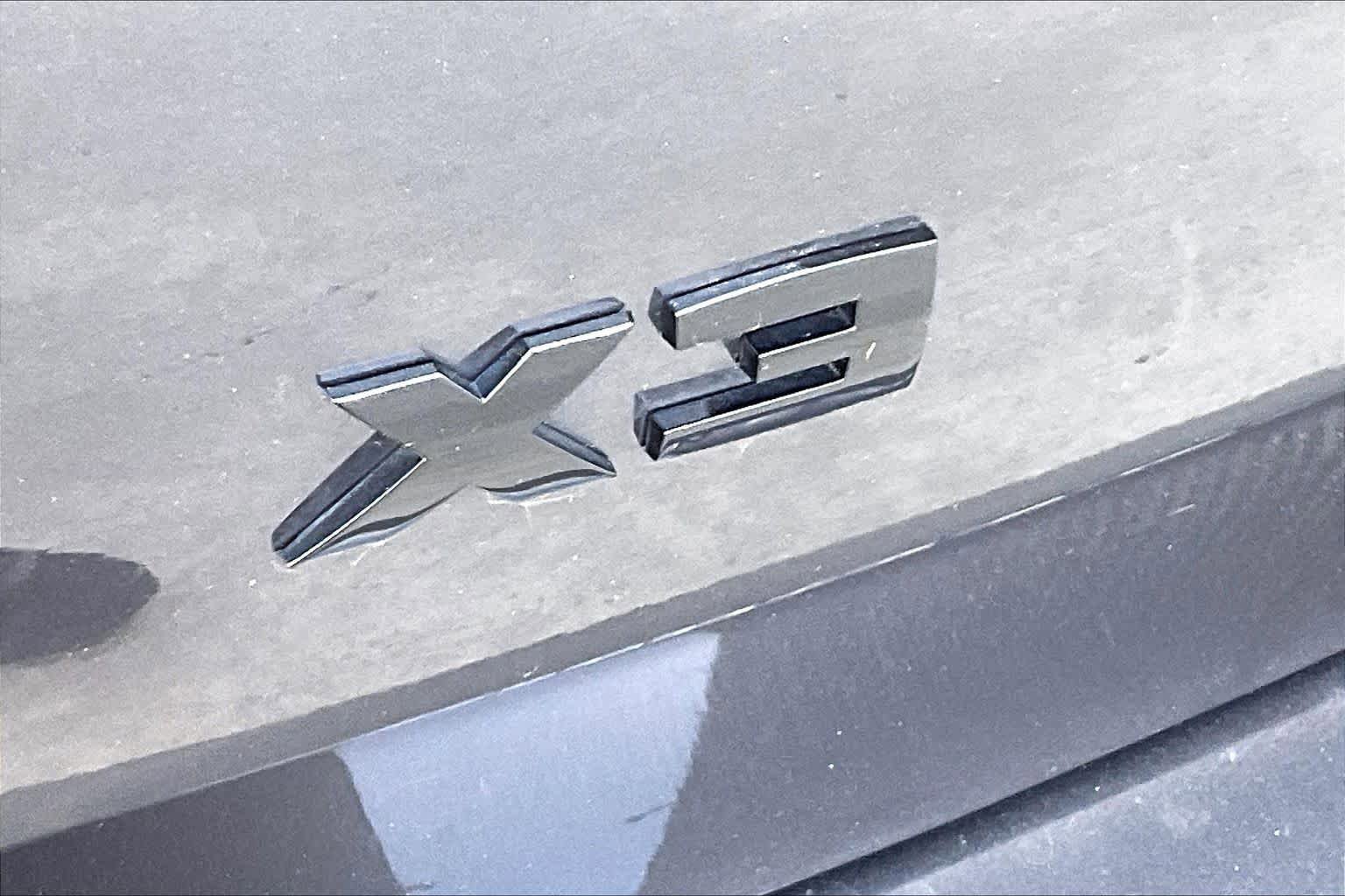 Used 2024 BMW X3 M40i w/ Premium Package image 31