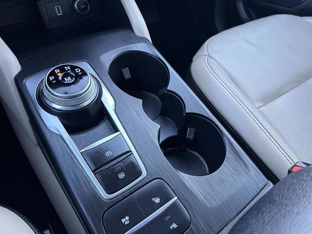 Certified 2020 Ford Escape Titanium image 27