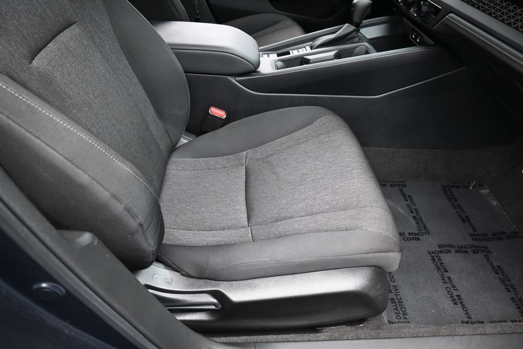 Used 2025 Honda Accord LX image 40