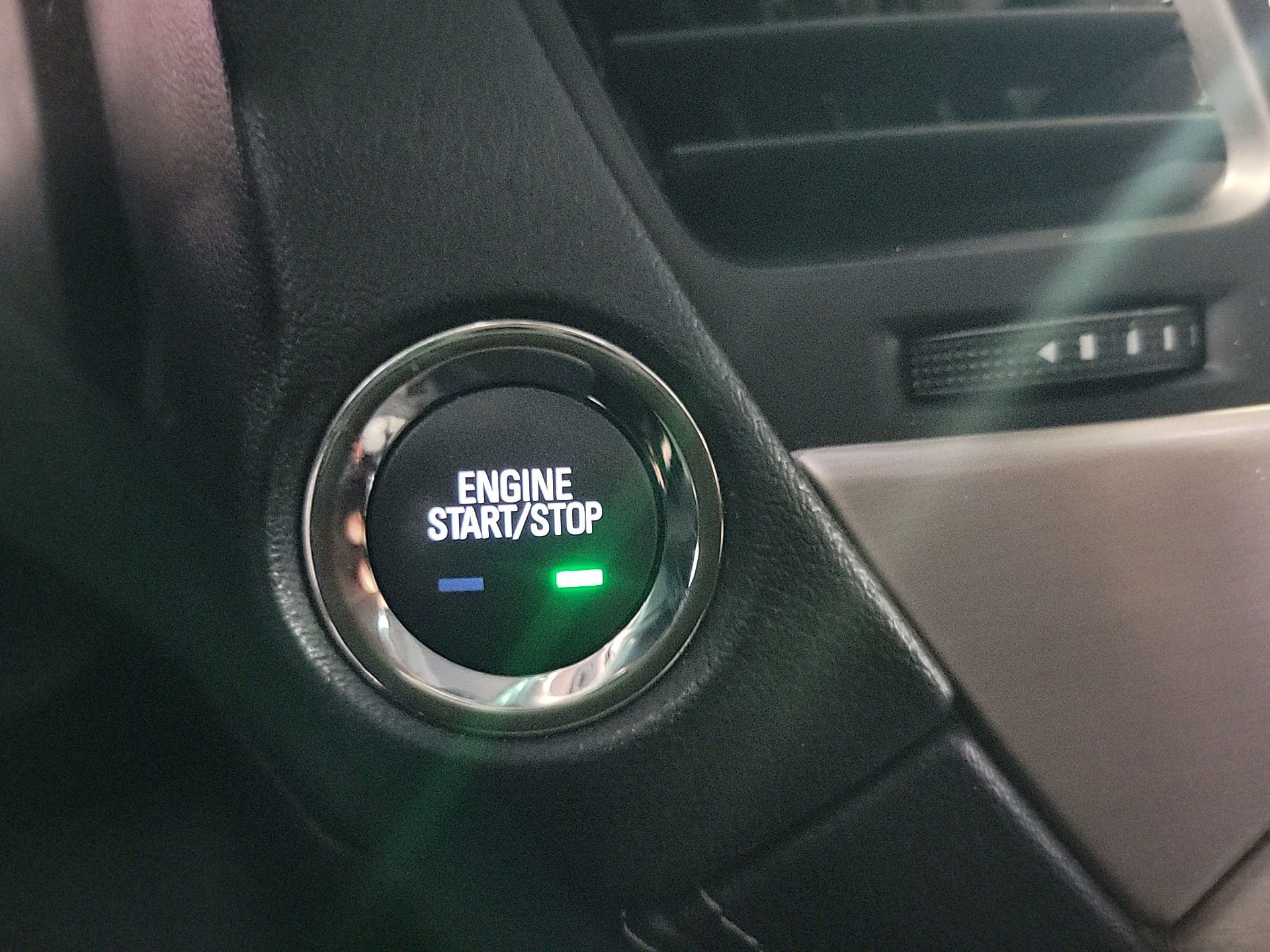 Used 2018 GMC Yukon Denali w/ Denali Ultimate Package image 55