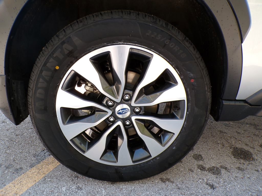 Used 2023 Subaru Outback Limited AWD/4WD image 24