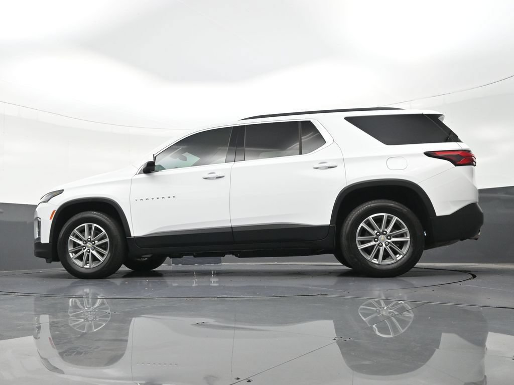 Used 2023 Chevrolet Traverse LT FWD image 19