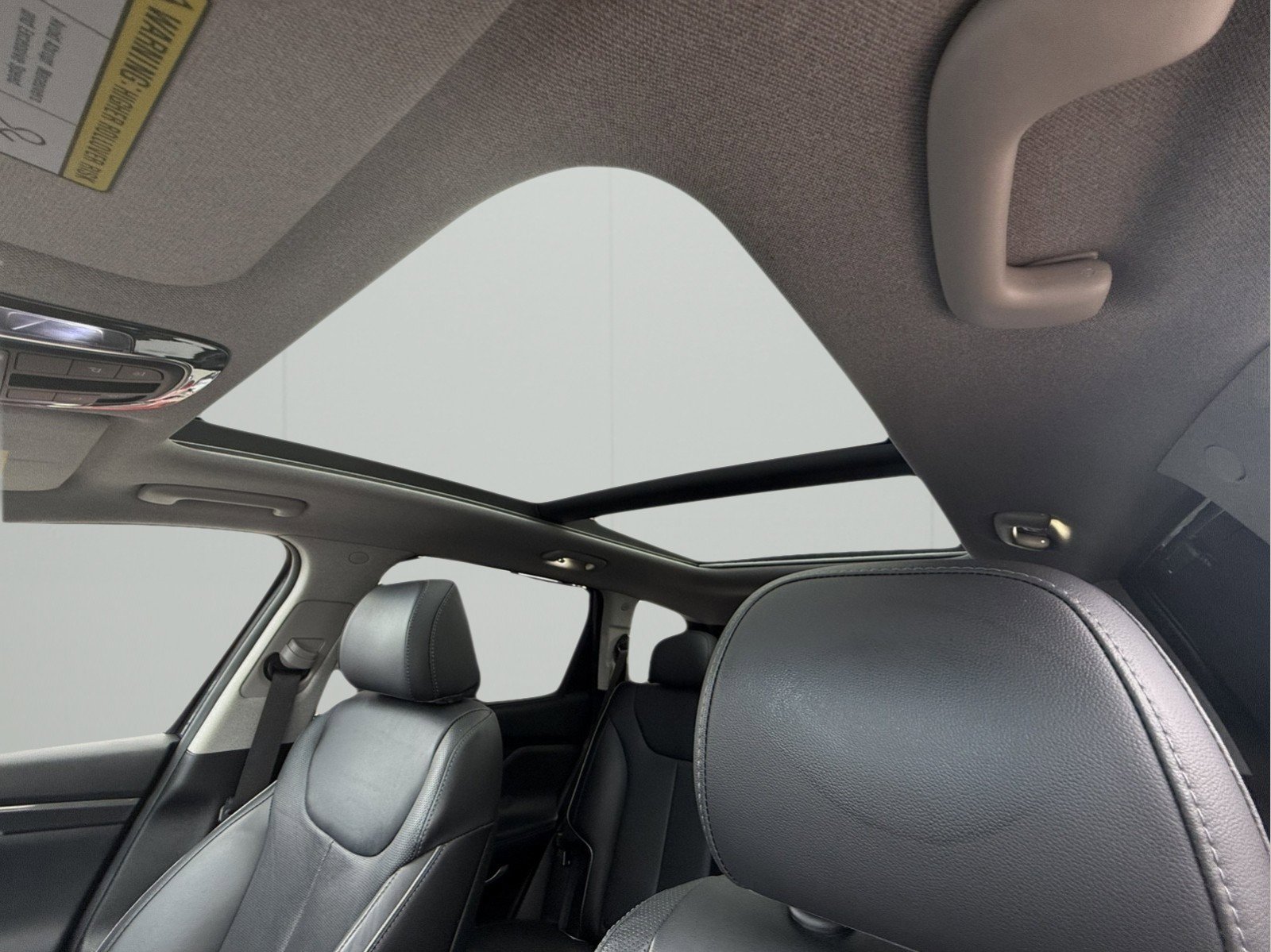 Used 2021 Hyundai Santa Fe Limited w/ Cargo Package image 24