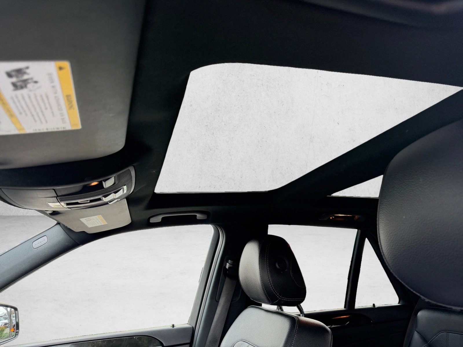 Used 2018 Mercedes-Benz GLE 350 4MATIC image 12