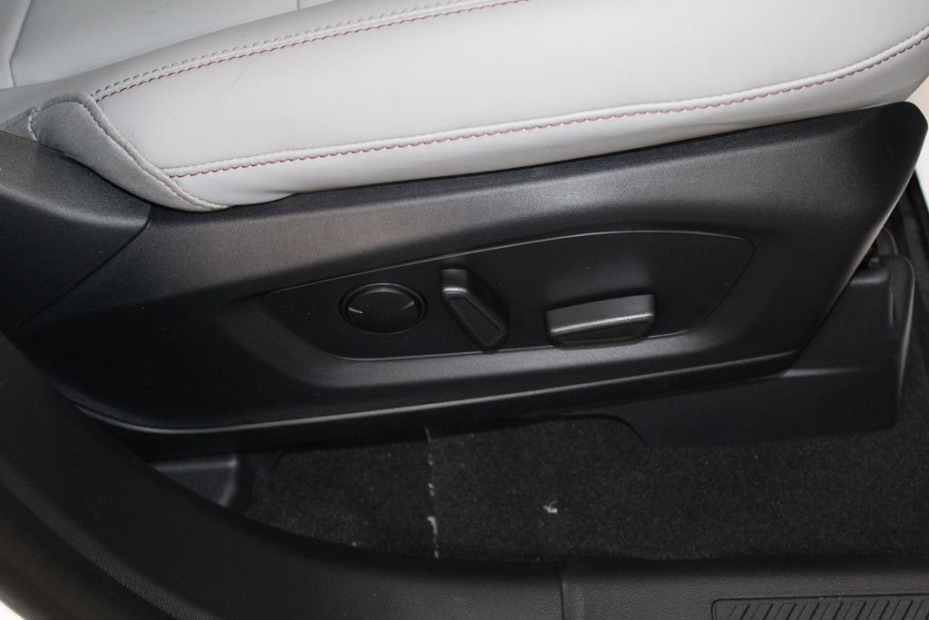 New 2026 Ford Explorer Active w/ Active Comfort Package image 31