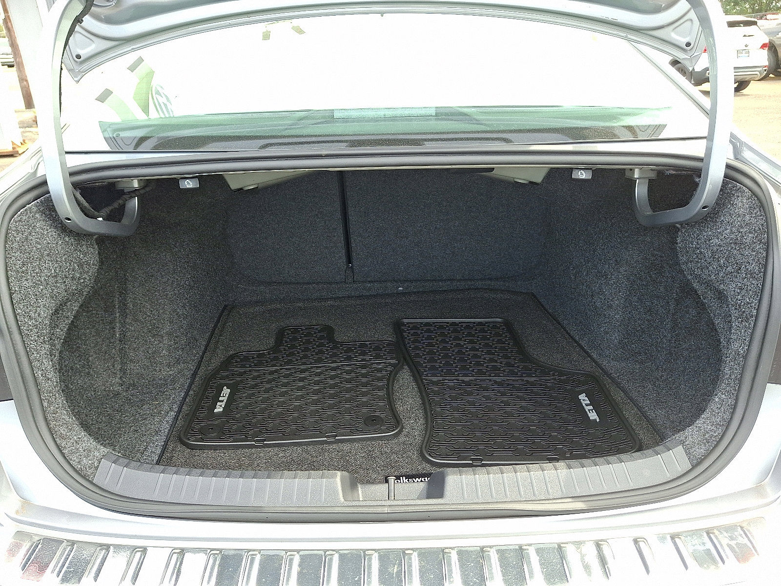 Used 2021 Volkswagen Jetta S w/ Driver Assistance Package image 29