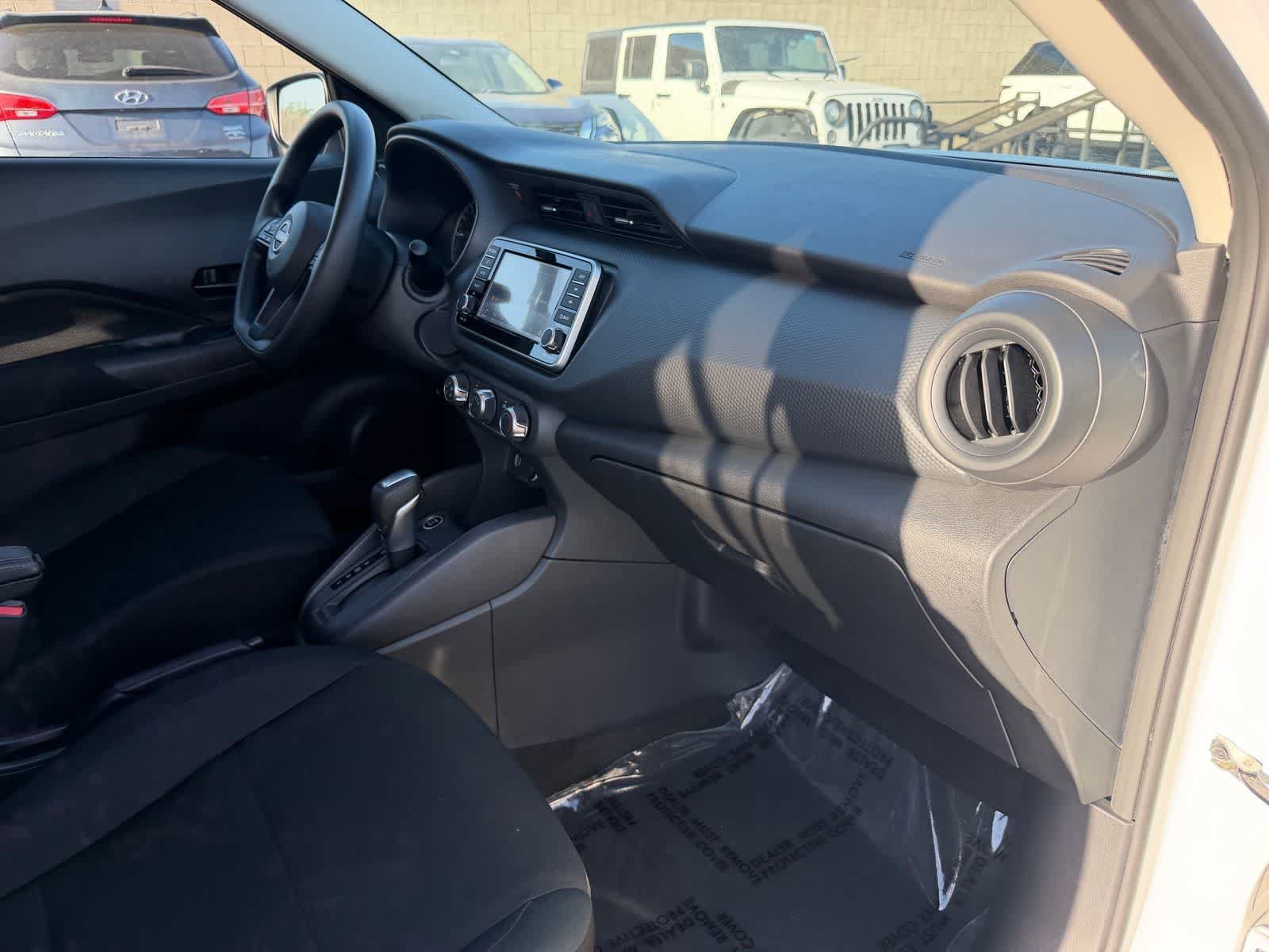 Certified 2025 Nissan Kicks Play S FWD image 11