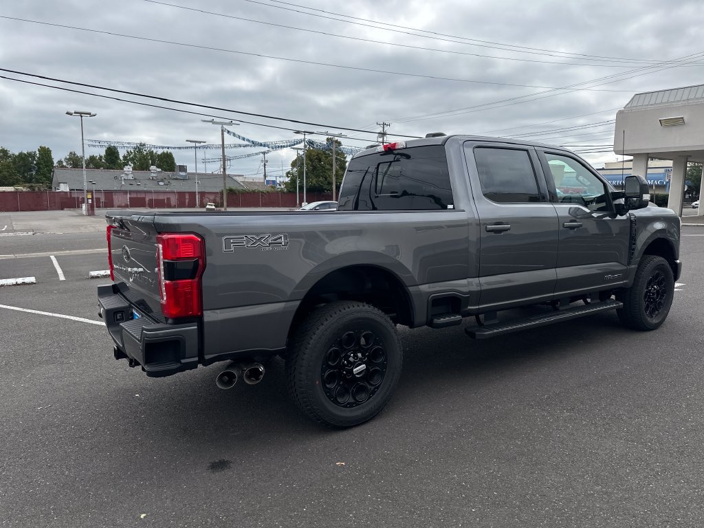 New 2026 Ford F250 Lariat w/ Black Appearance Package AWD/4WD image 7