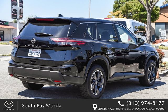 Used 2025 Nissan Rogue SV FWD image 8