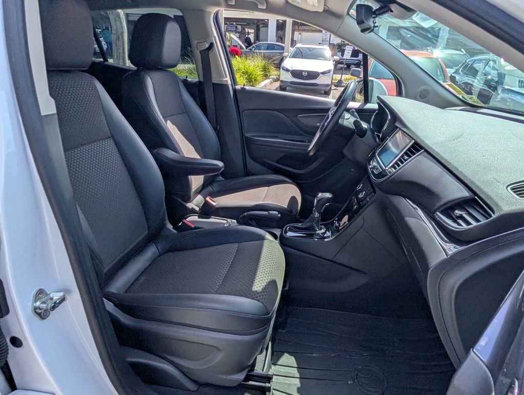 Used 2019 Buick Encore Preferred w/ Safety Package image 16
