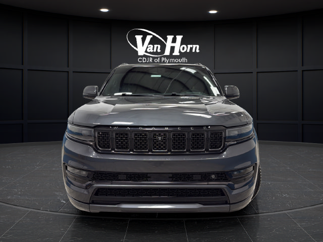 Used 2022 Jeep Grand Wagoneer Series II AWD/4WD image 2