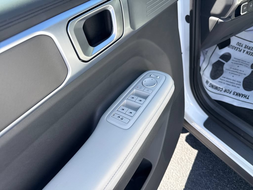 Used 2025 Hyundai Santa Fe SEL AWD/4WD image 21