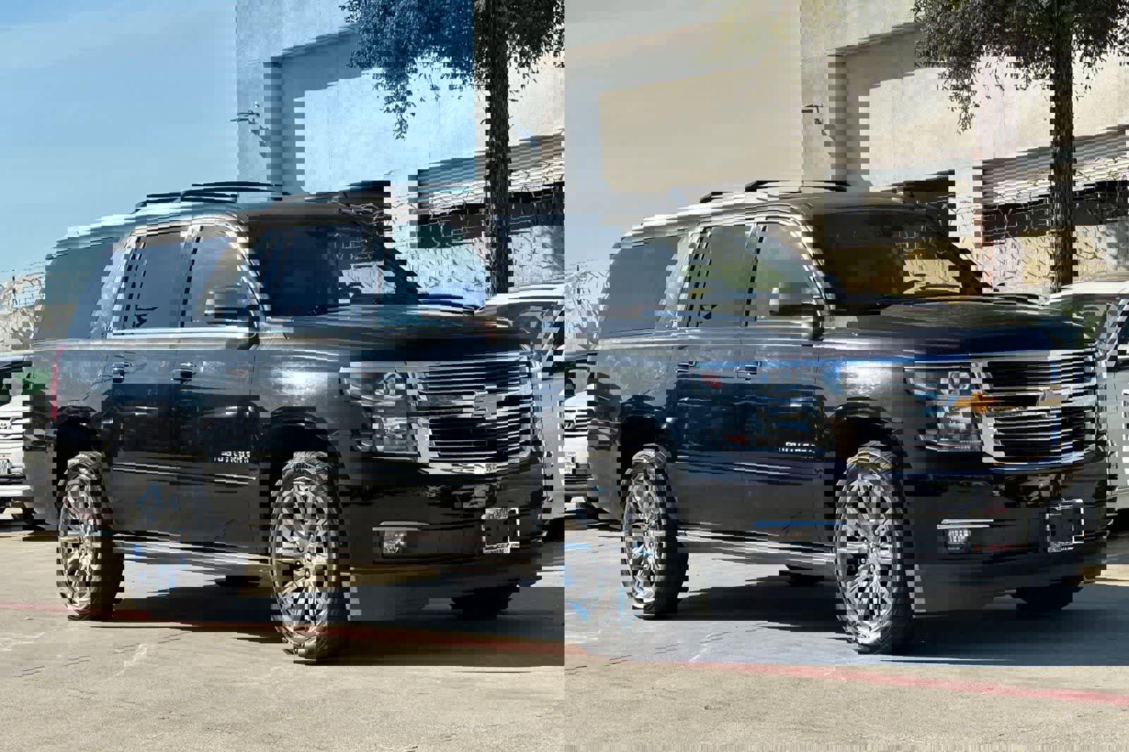 Used 2016 Chevrolet Suburban LTZ image 10