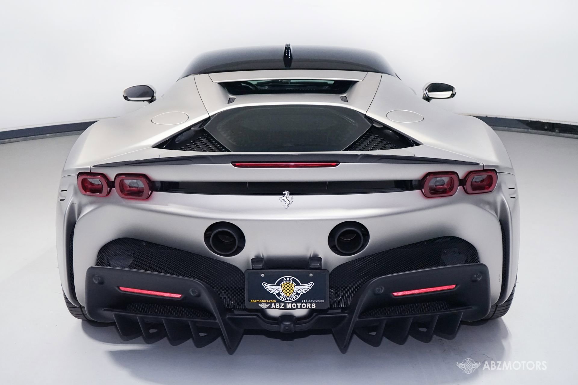 Used 2021 Ferrari SF90 Stradale AWD/4WD image 8
