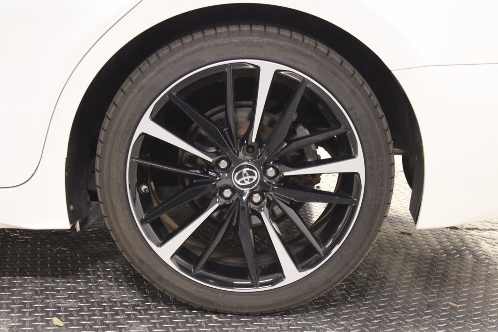 Used 2018 Toyota Camry XSE image 22