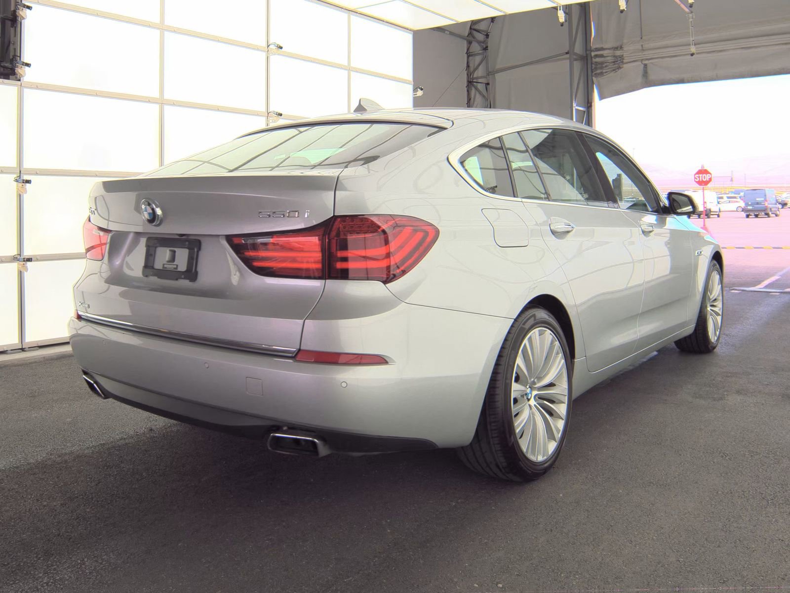 Used 2017 BMW 550i Gran Turismo xDrive w/ Executive Package AWD/4WD image 7