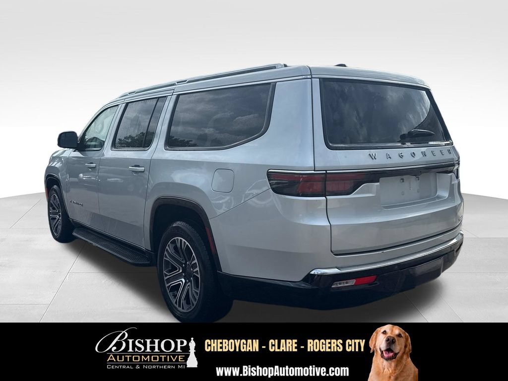Used 2024 Jeep Wagoneer L Series II w/ Flexible Seating Group AWD/4WD image 9