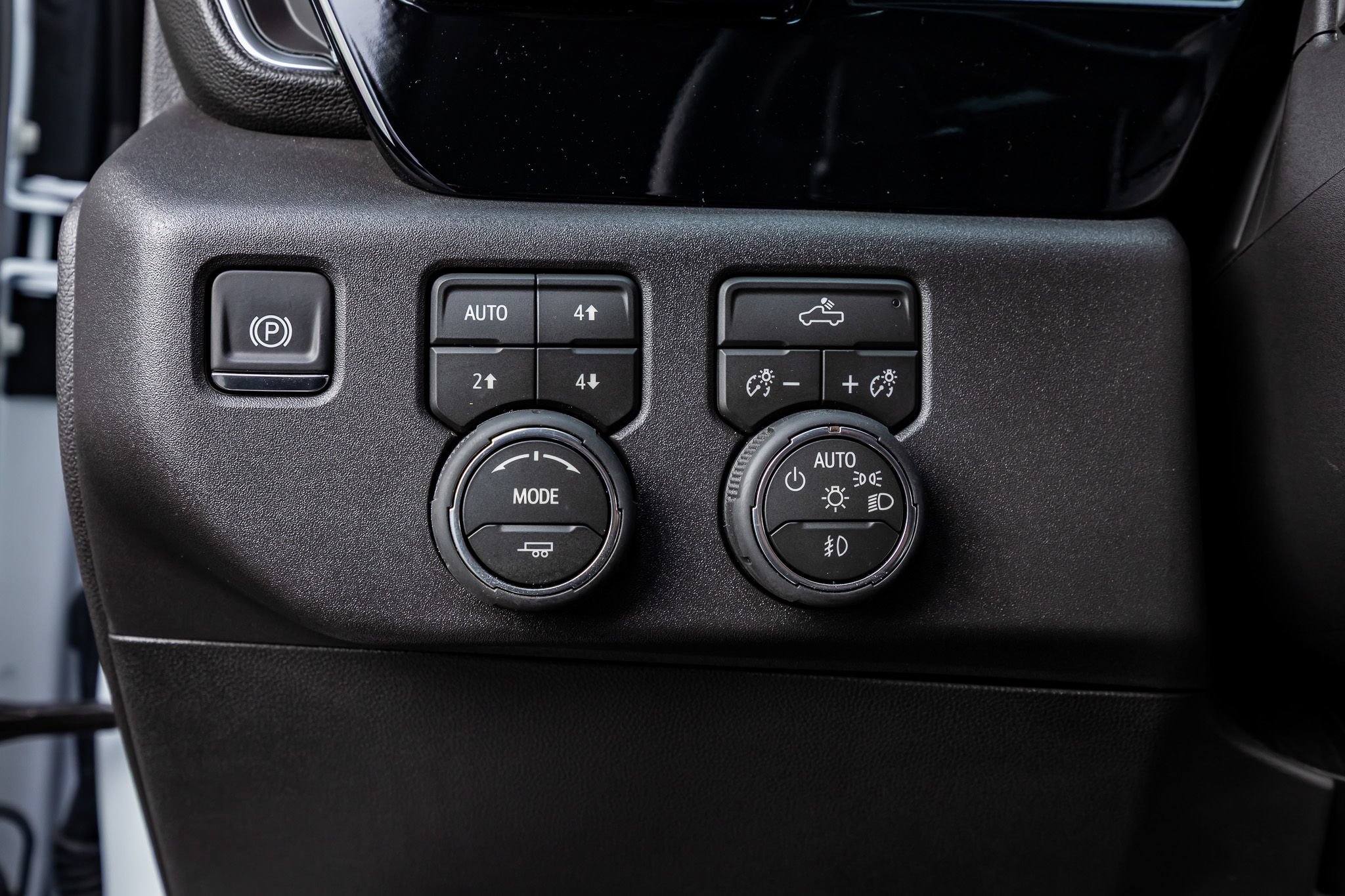 Used 2026 Chevrolet Silverado 1500 LT Trail Boss w/ Convenience Package II AWD/4WD image 22
