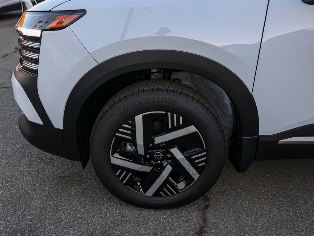 New 2026 Nissan Kicks SV image 11