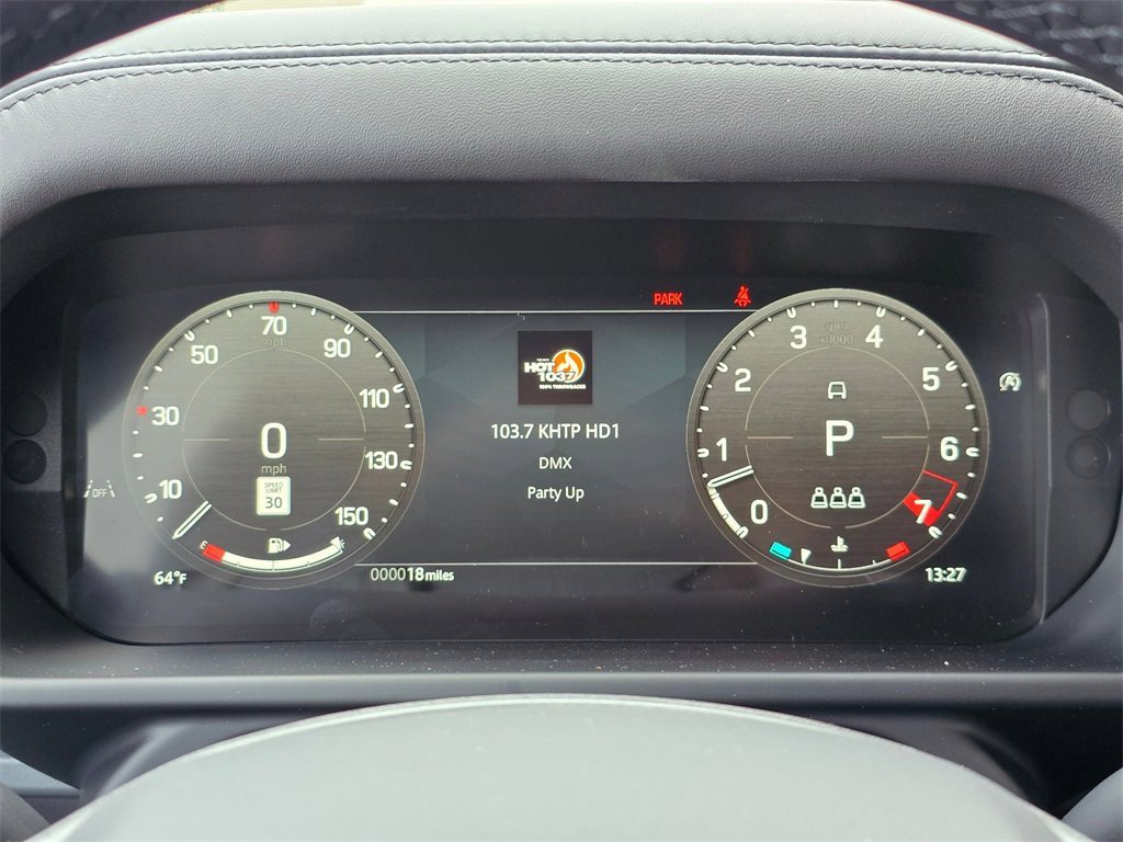 New 2025 Land Rover Defender 90 X-Dynamic SE image 11