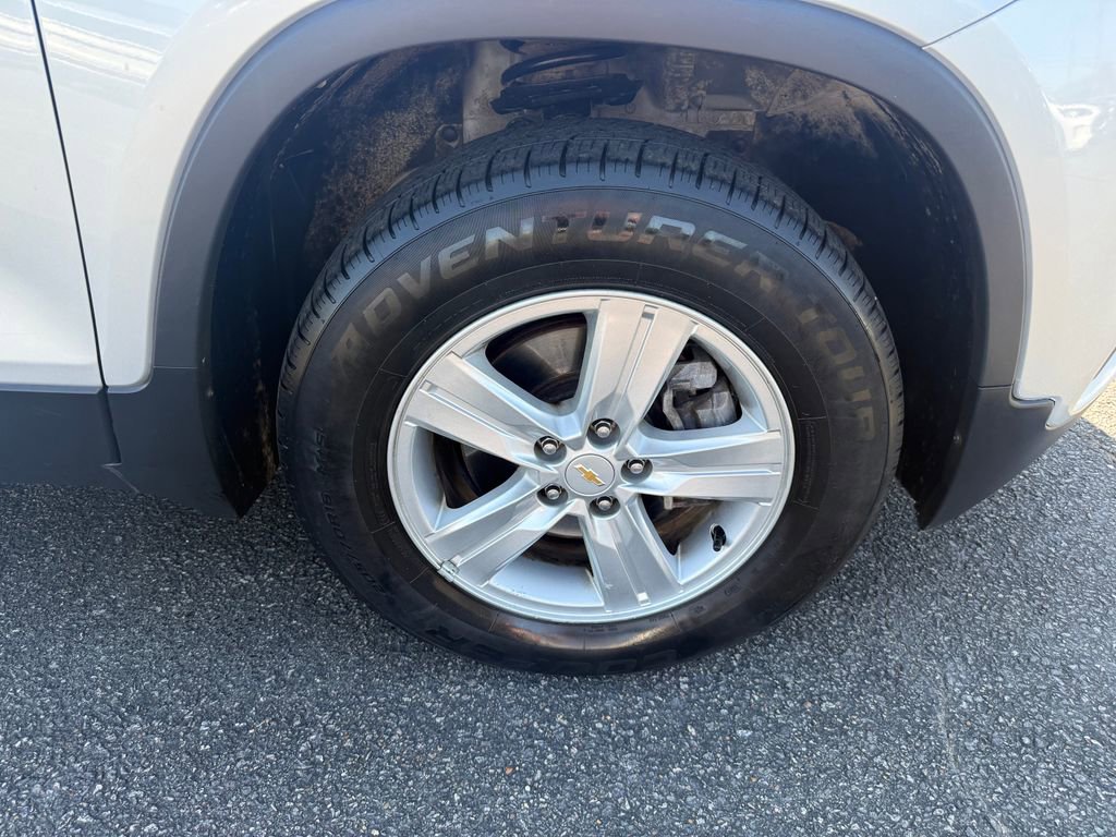 Used 2021 Chevrolet Trax LT image 28