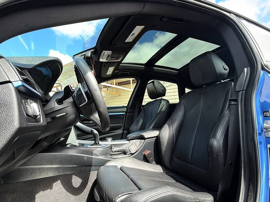 Used 2014 BMW 335i Gran Turismo xDrive AWD/4WD image 6
