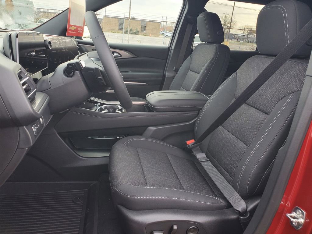 New 2026 Chevrolet Traverse LT w/ Midnight/Sport Edition image 6
