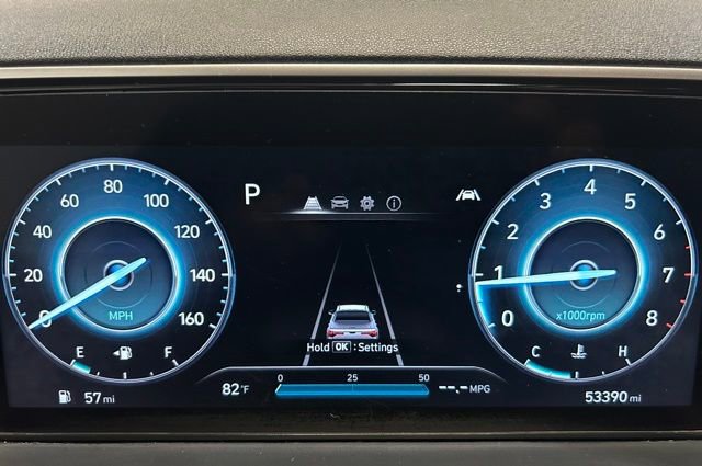 Used 2022 Hyundai Santa Cruz SEL Premium image 31