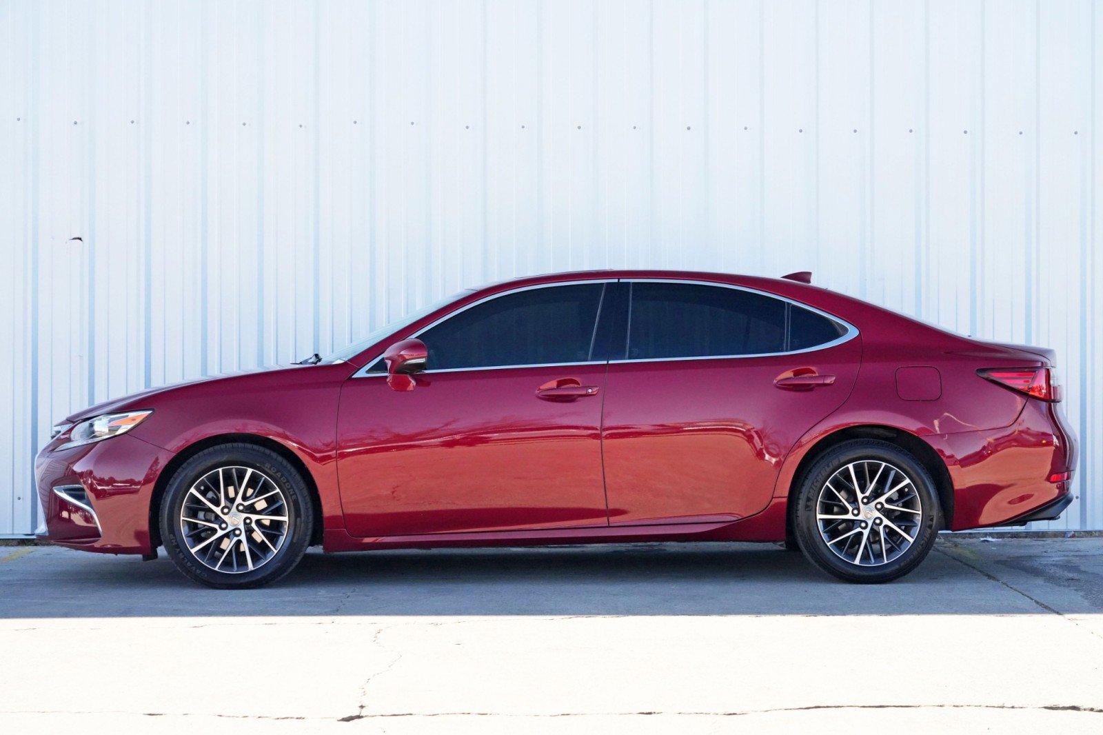 Used 2016 Lexus ES 350 w/ Navigation System Package image 7