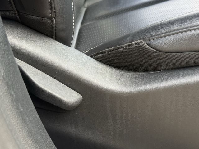 Used 2024 Chrysler Pacifica Limited FWD image 29