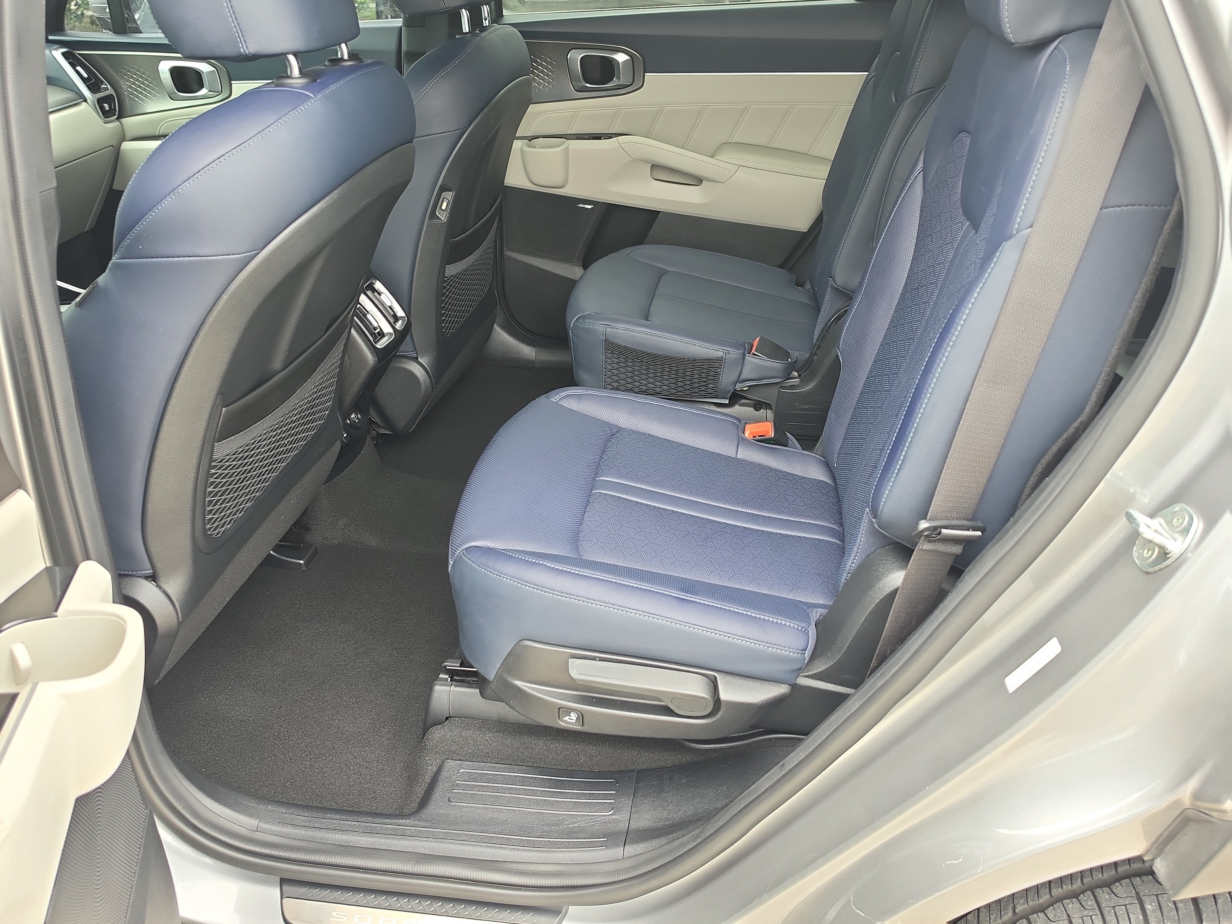 Certified 2022 Kia Sorento SX Prestige AWD/4WD image 17