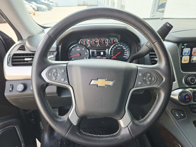 Used 2020 Chevrolet Suburban LT w/ Luxury Package image 17