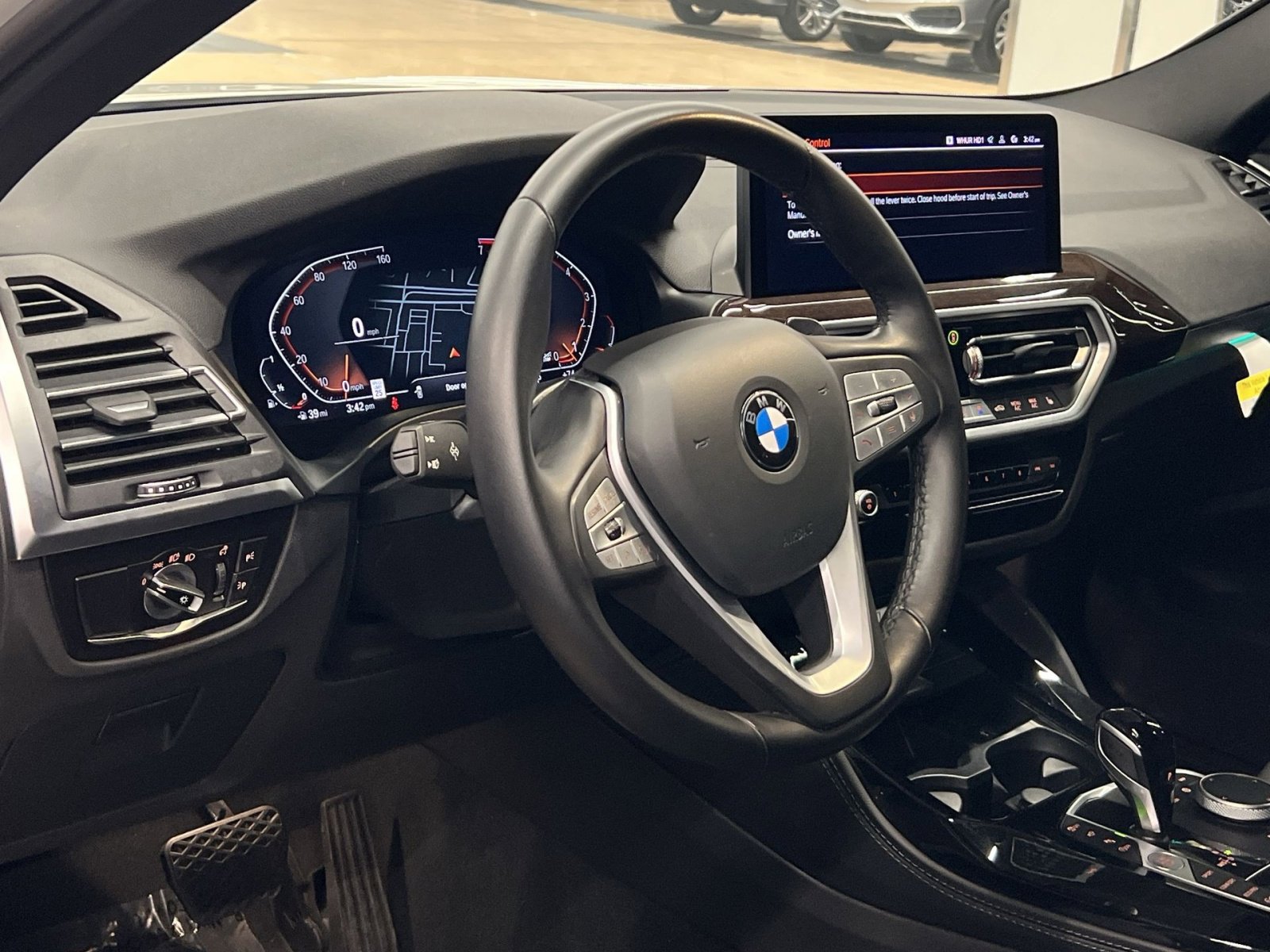 Used 2023 BMW X4 xDrive30i w/ Parking Assistance Package image 14