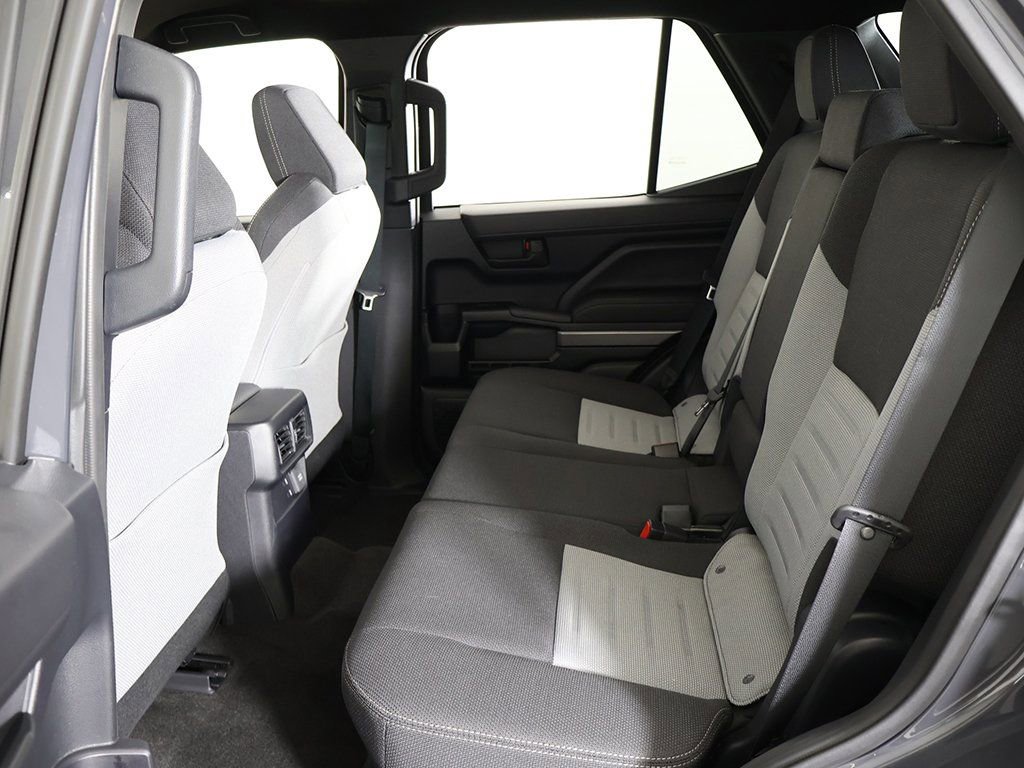 Used 2025 Toyota 4Runner TRD Off-Road AWD/4WD image 32