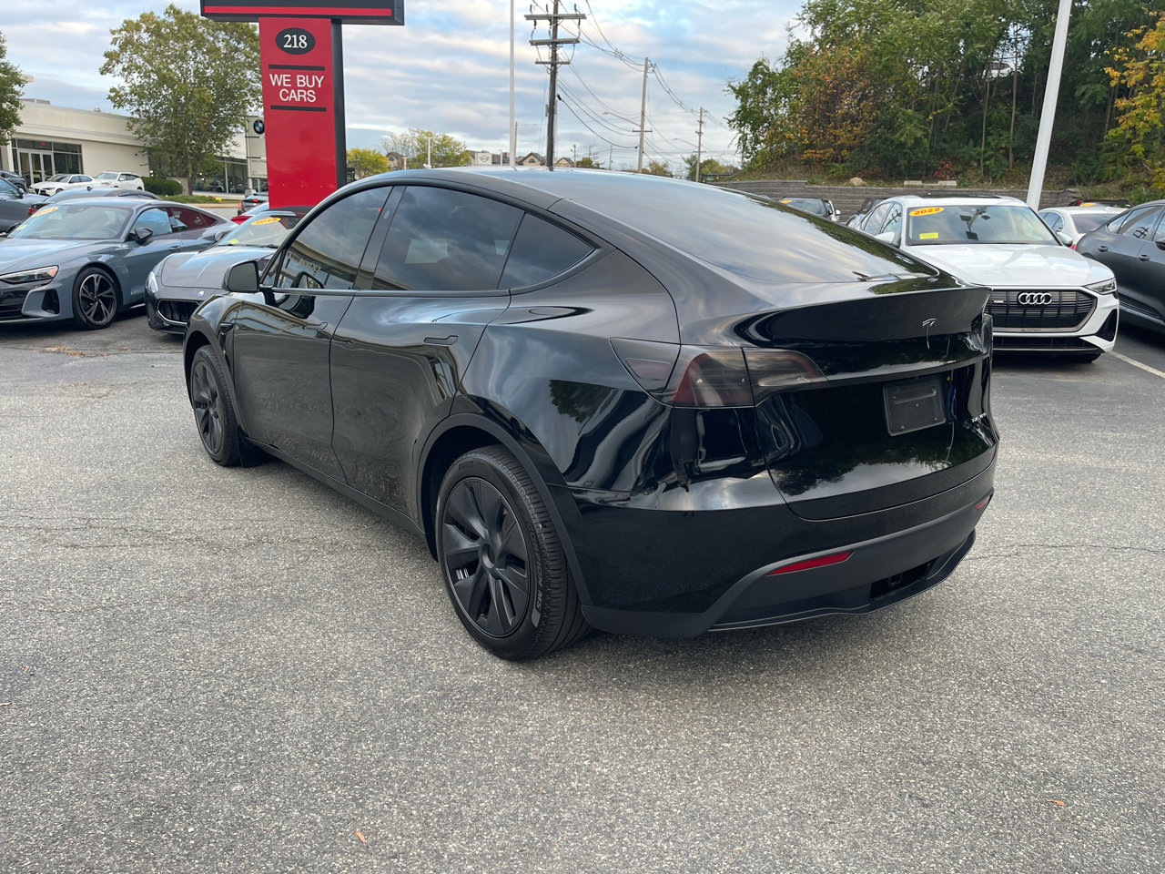 Used 2024 Tesla Model Y Long Range image 8
