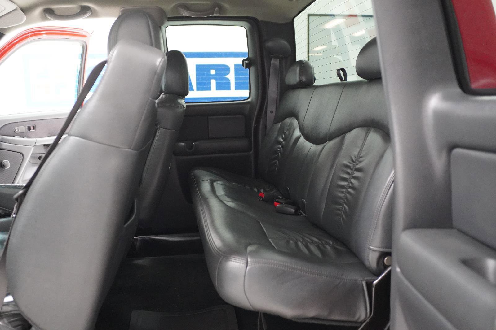 Used 2001 Chevrolet Silverado 1500 LT RWD image 19