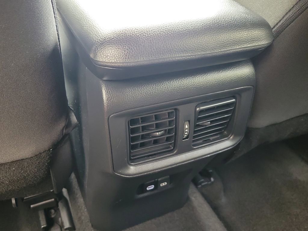 Used 2024 Toyota RAV4 AWD Hybrid image 18